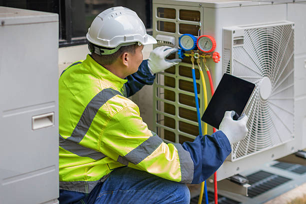 Professional Hvac technician working in Geneva, WA